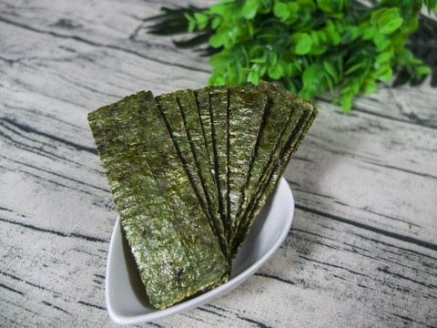 芝麻夹心海苔零食