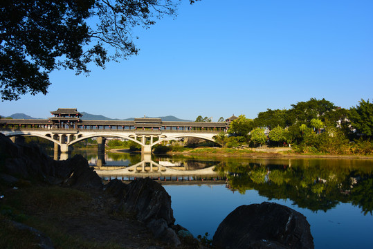 灵川风雨桥