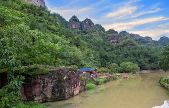 绍兴新昌穿岩十九峰