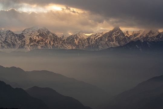 牛背山