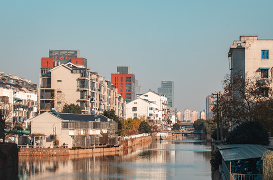 河边住宅