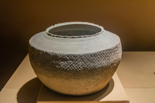 春秋时期几何印纹硬陶罐