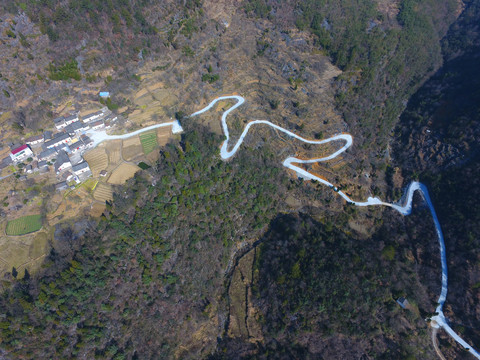 村村通道路