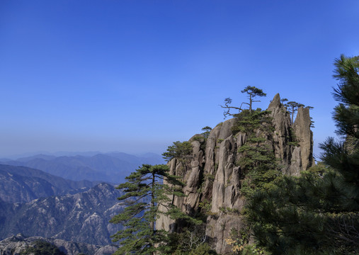 黄山奇峰怪石