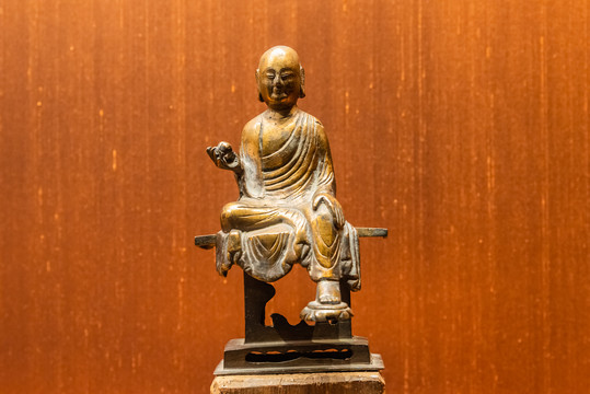 北宋铜地藏菩萨坐像