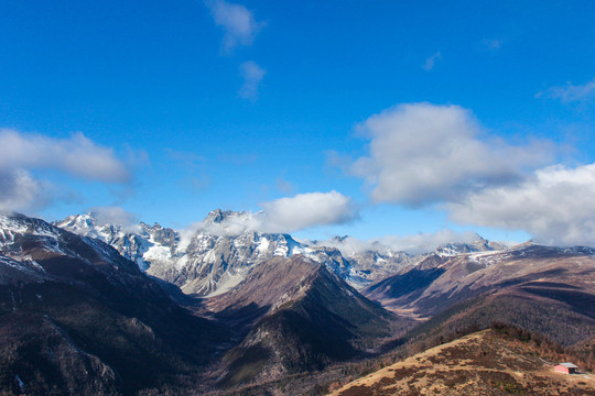 云南香格里拉哈巴雪山