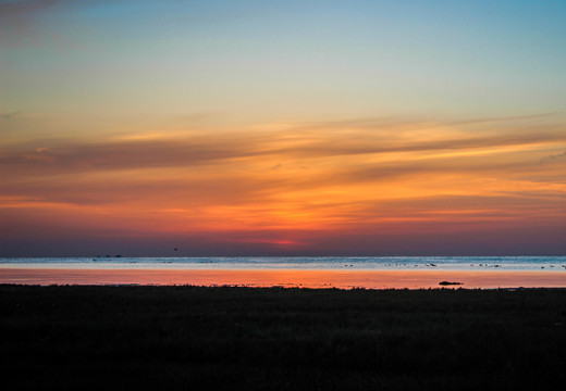 青海湖夕阳落日