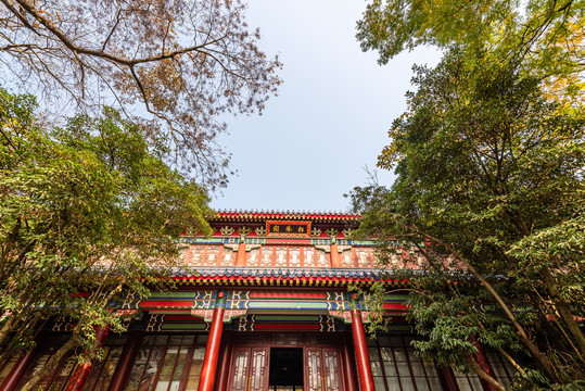 秋天中国南京灵谷寺的松风阁