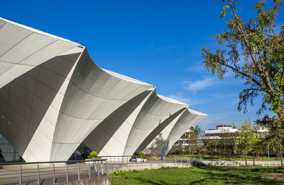 上海东方体育中心建筑特写