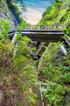 绍兴新昌穿岩十九峰