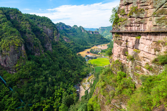 绍兴新昌穿岩十九峰