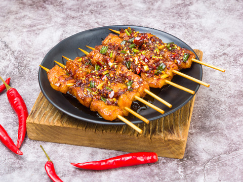 麻辣烤五花肉串小吃美食