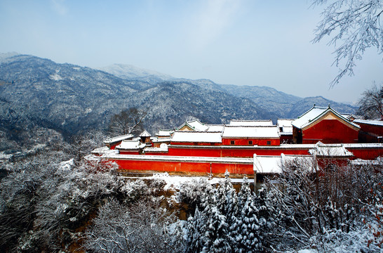 武当山雪后太子坡