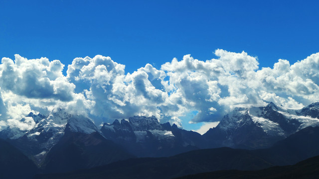 梅里雪山