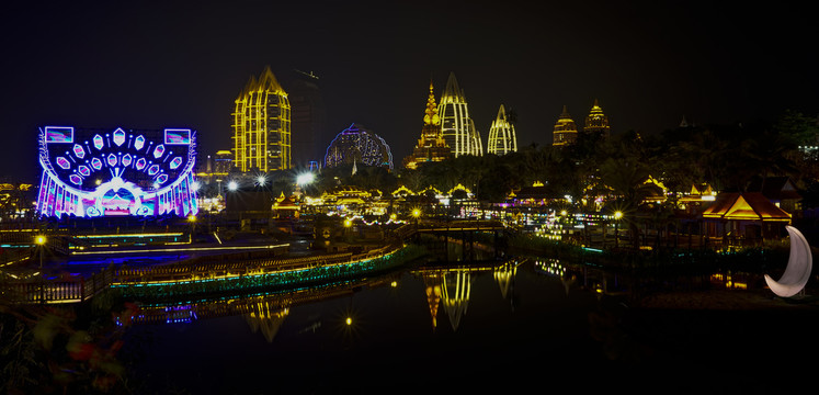 云南西双版纳告庄西双景夜景