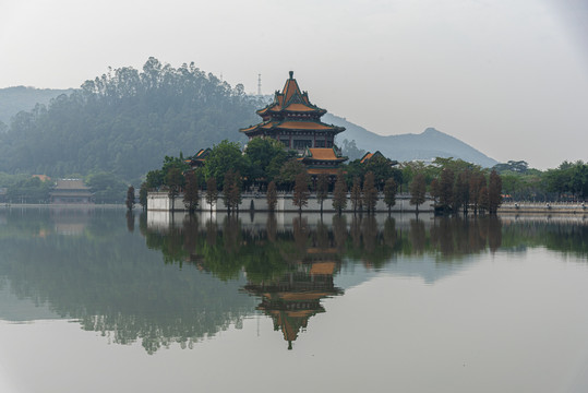 广东顺德顺峰山公园青龙阁