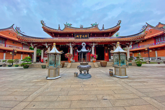 泉州崇福寺圆通宝殿