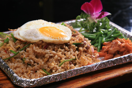 铁板韭香炒饭