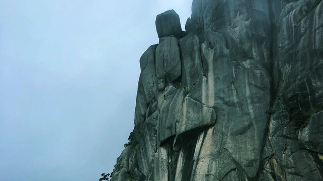 悬崖峭壁风景图片