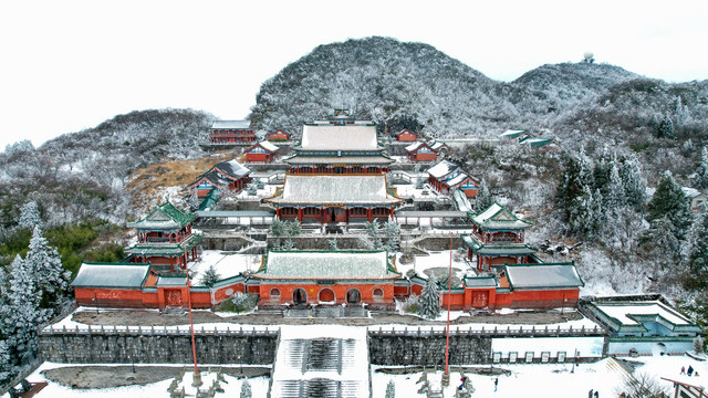 张家界天门山寺雪景航拍