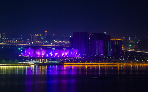 杭州奥体中心夜景