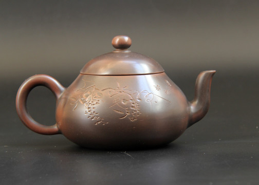 广西坭兴陶茶壶