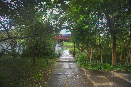 石板路