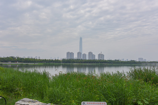 天津西青水西公园生态建筑风光