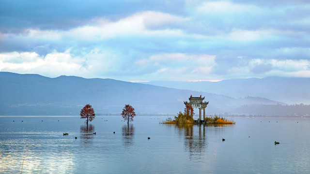 星云湖晨曦