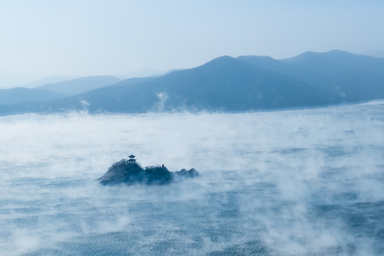 吉林市冬季松花江松水不冻航拍