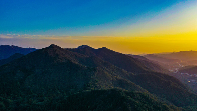 金山银山