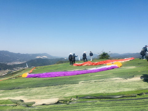 山地滑翔伞山坡