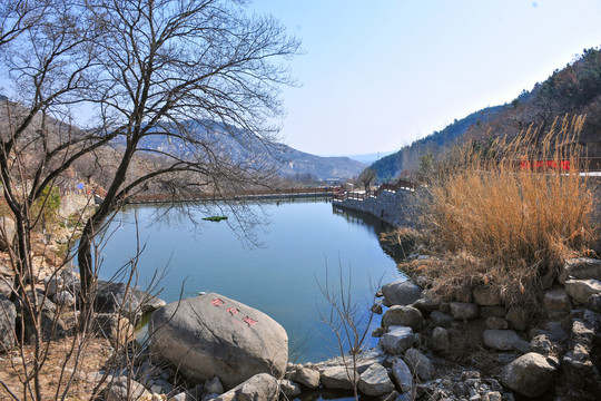 白石屋湖水