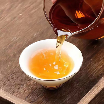 倒茶