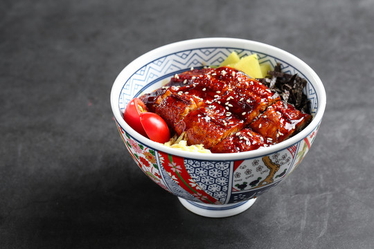 鳗鱼丼