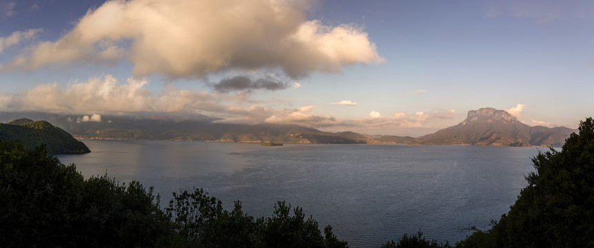 泸沽湖风光