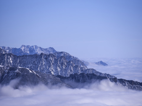 夹金山云海