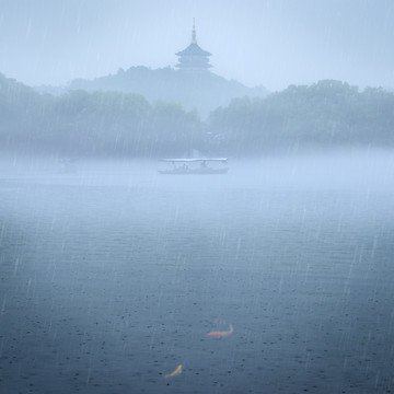 烟雨蒙雷峰