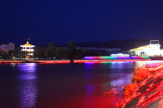 吉林龙井市海兰江夜景