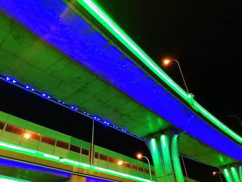 高架桥夜景亮化
