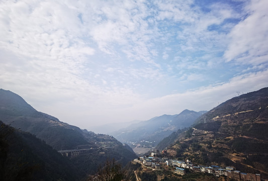 山区