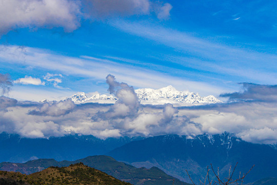 四姑娘山