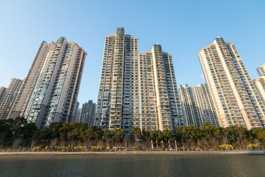 上海苏州河沿岸公寓建筑