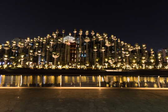 上海天安千树夜景风光