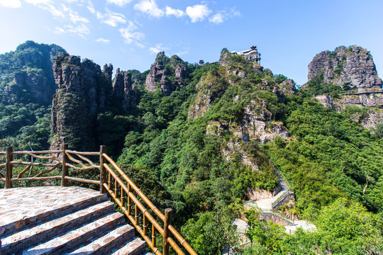 北帝山旅游风景区奇石山峰