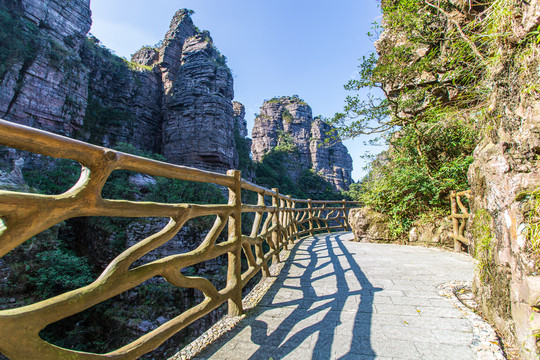 北帝山旅游风景区盘山栈道