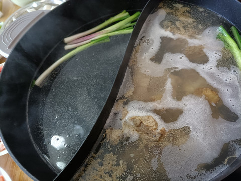 清汤火锅