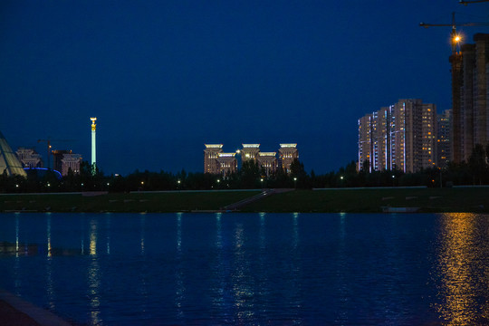 阿斯塔纳夜景