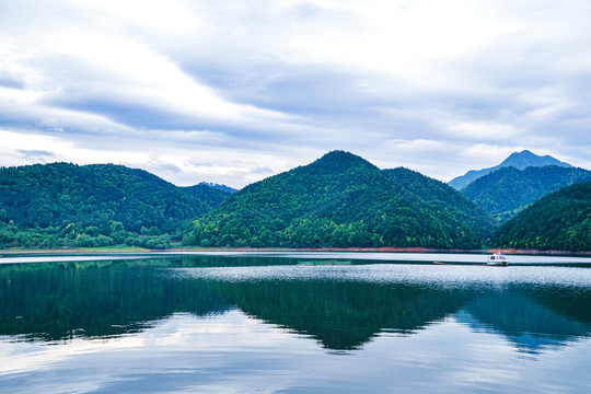 诸暨东白湖