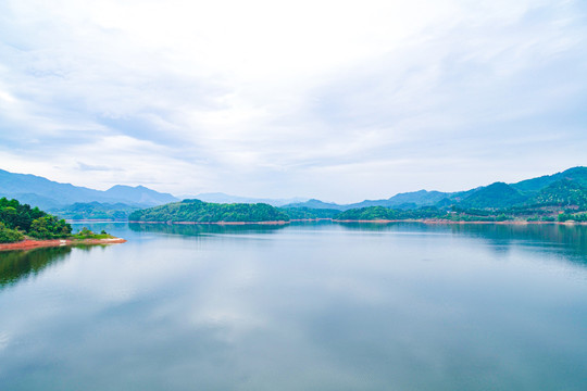 东白湖